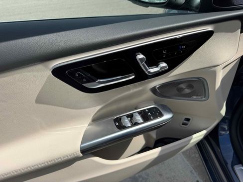 New 2025 Mercedes-Benz C 300 4MATIC Sedan image 16