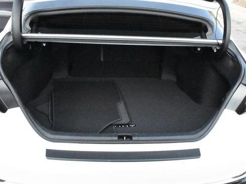 Used 2018 Toyota Camry XSE image 27