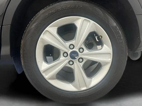 Used 2016 Ford Escape SE w/ Equipment Group 201A FWD image 26