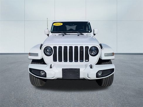 Used 2023 Jeep Wrangler Altitude image 8