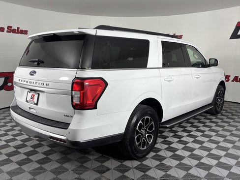 Used 2023 Ford Expedition Max XLT image 6