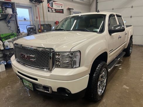 Used 2013 GMC Sierra 1500 Denali AWD/4WD image 1