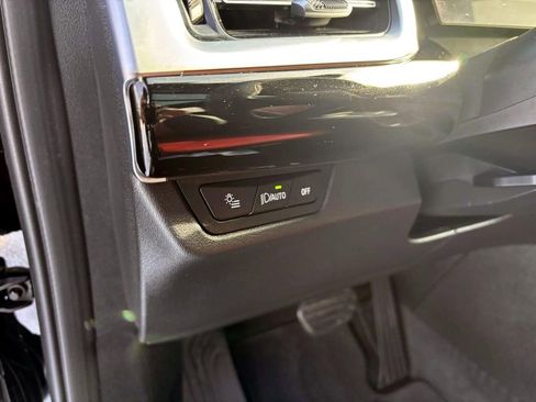 Used 2025 BMW X1 xDrive28i w/ Premium Package image 14