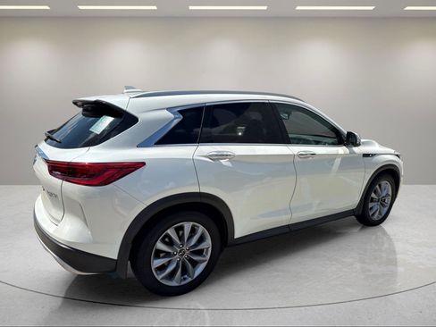 Used 2020 INFINITI QX50 Luxe w/ Navigation Package AWD/4WD image 18