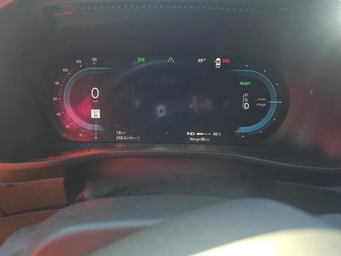 Used 2024 Volvo XC40 Recharge Core w/ Protection Package Premier image 10