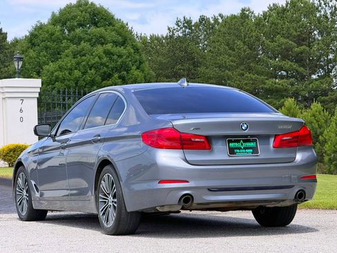 Used 2019 BMW 530i xDrive w/ Convenience Package AWD/4WD image 9