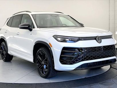 New 2025 Volkswagen Tiguan SE R-Line