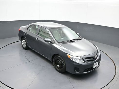 Used 2012 Toyota Corolla LE image 35