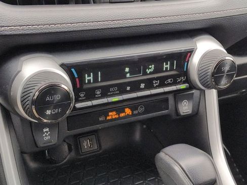 Used 2024 Toyota RAV4 XLE image 22