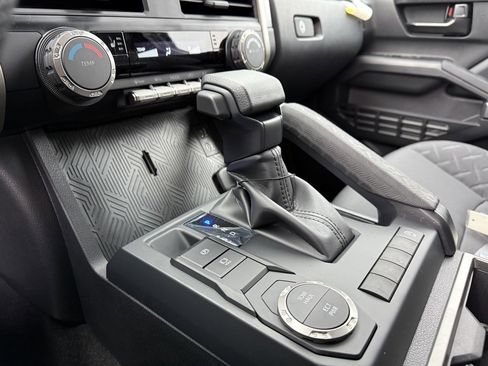 Used 2026 Toyota Tacoma SR5 image 26