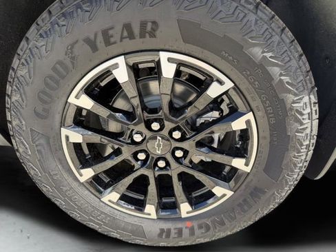 New 2026 Chevrolet Traverse Z71 w/ Enhanced Driving Package image 69