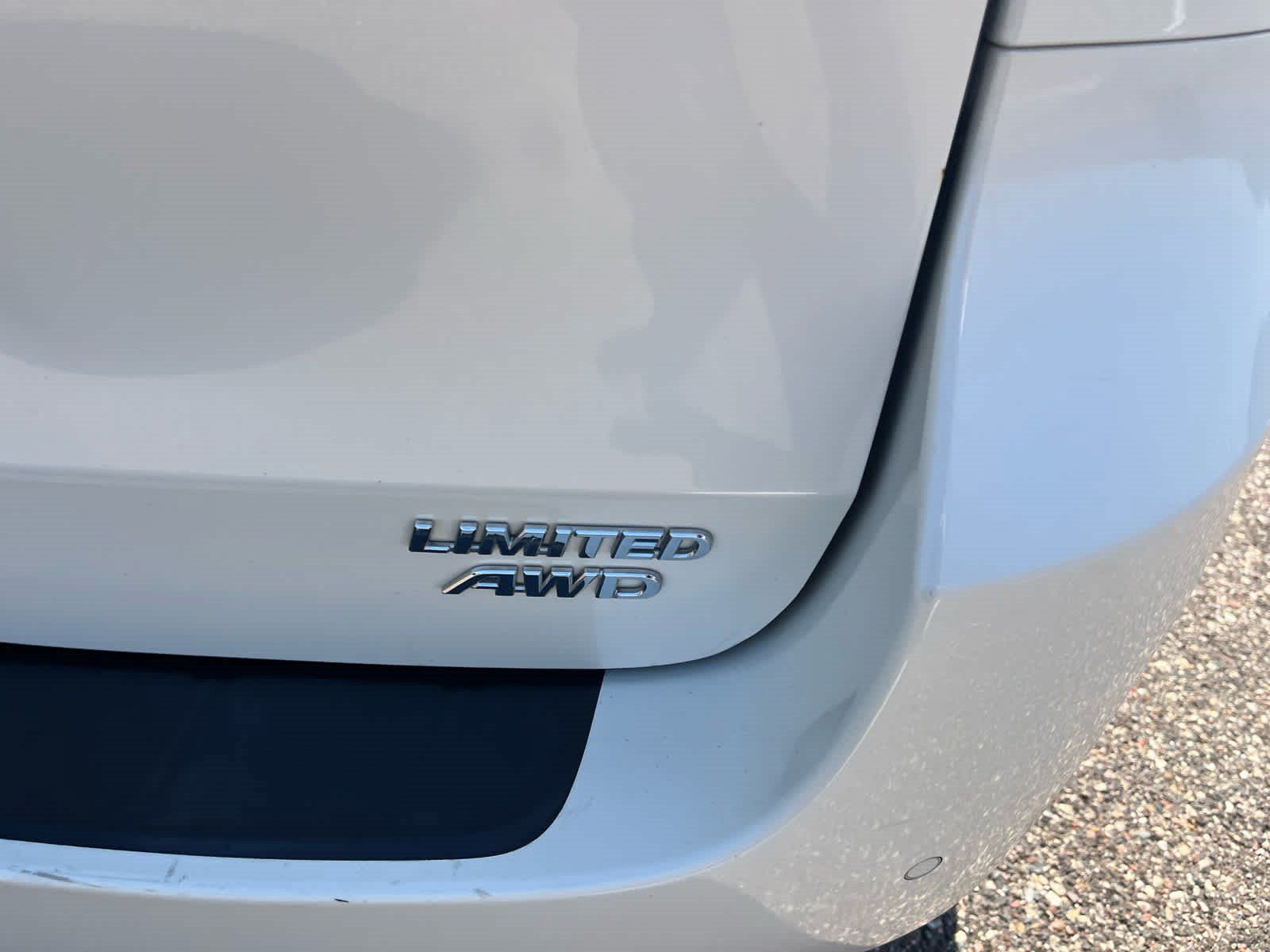 Used 2018 Toyota Sienna Limited Premium w/ Carpet Mat Package AWD/4WD image 7