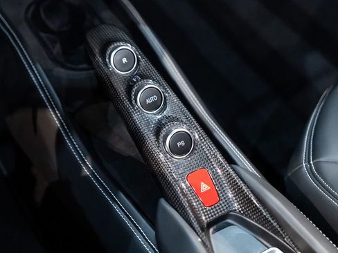Certified 2023 Ferrari F8 Tributo RWD image 34