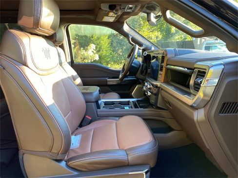 Used 2025 Ford F450 King Ranch w/ Chrome Package image 35