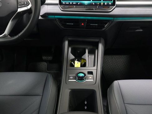 New 2026 Volkswagen Tiguan SE image 20