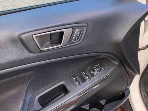 Used 2020 Ford EcoSport SE w/ SE Convenience Package image 11