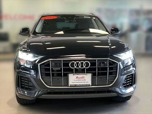 Used 2023 Audi Q8 Premium Plus w/ Premium Plus Package image 2