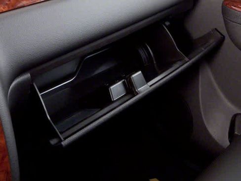 Used 2013 Chevrolet Tahoe LT w/ Texas Edition RWD image 18