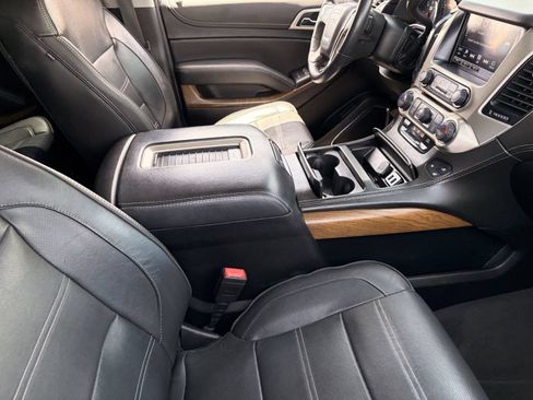 Used 2019 GMC Yukon Denali w/ Open Road Package AWD/4WD image 11