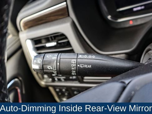 Used 2022 Chevrolet Tahoe Z71 image 28