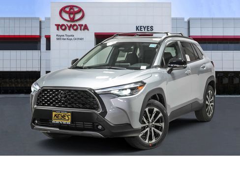 New 2025 Toyota Corolla Cross XLE image 1