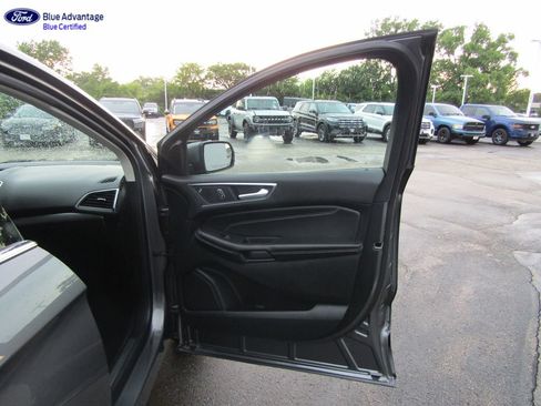 Certified 2024 Ford Edge Titanium AWD/4WD image 42