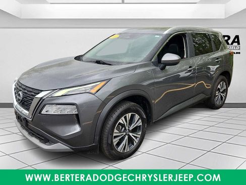 Used 2023 Nissan Rogue SV w/ SV Premium B Package AWD/4WD image 3