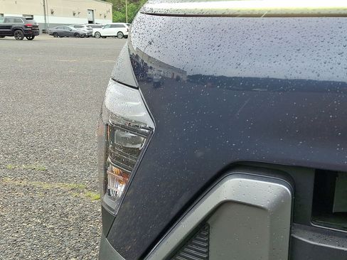 Certified 2025 Hyundai Kona SEL AWD/4WD image 34