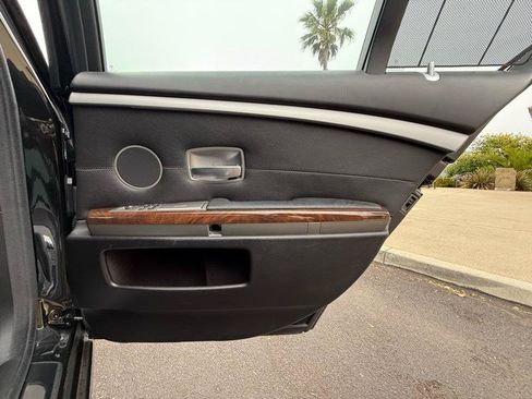 Used 2006 BMW 750i RWD image 55