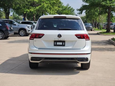 Used 2022 Volkswagen Tiguan SE R-Line FWD image 6