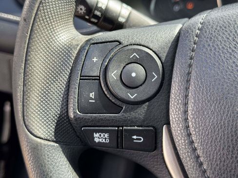 Used 2015 Toyota RAV4 XLE AWD/4WD image 17