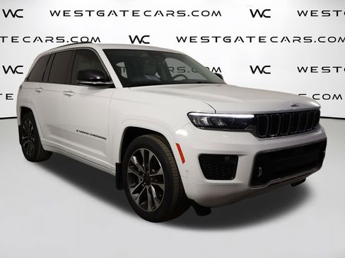Used 2022 Jeep Grand Cherokee Overland w/ Luxury Tech Group IV image 49