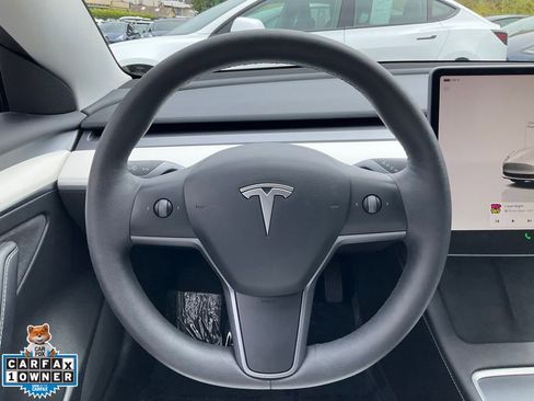 Used 2022 Tesla Model 3 Standard Range RWD image 38