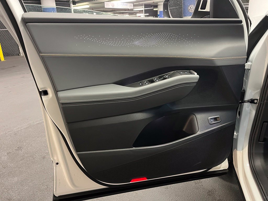 New 2027 Volkswagen Atlas SEL R-Line AWD/4WD image 15