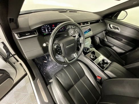 Used 2019 Land Rover Range Rover Velar R-Dynamic SE image 15