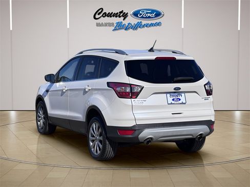 Used 2018 Ford Escape Titanium image 7