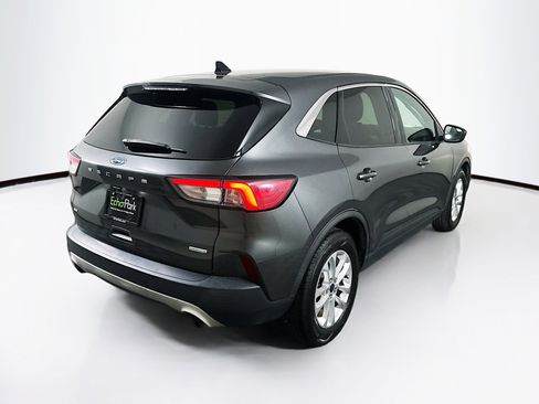 Used 2020 Ford Escape SE image 9