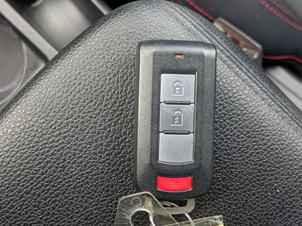 Used 2024 Mitsubishi Outlander Sport SE AWD/4WD image 27