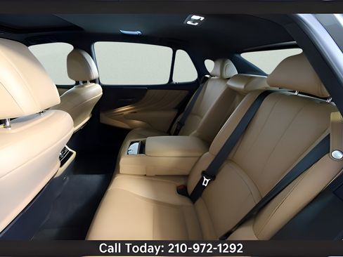 Used 2022 Lexus LS 500 RWD image 16