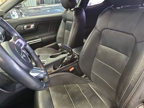Used 2018 Ford Mustang GT Premium image 14