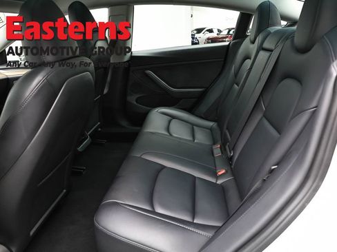 Used 2023 Tesla Model 3 Standard Range image 19