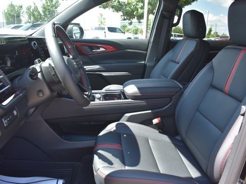 New 2026 Chevrolet Traverse RS w/ LPO, Floor Liner Package FWD image 15