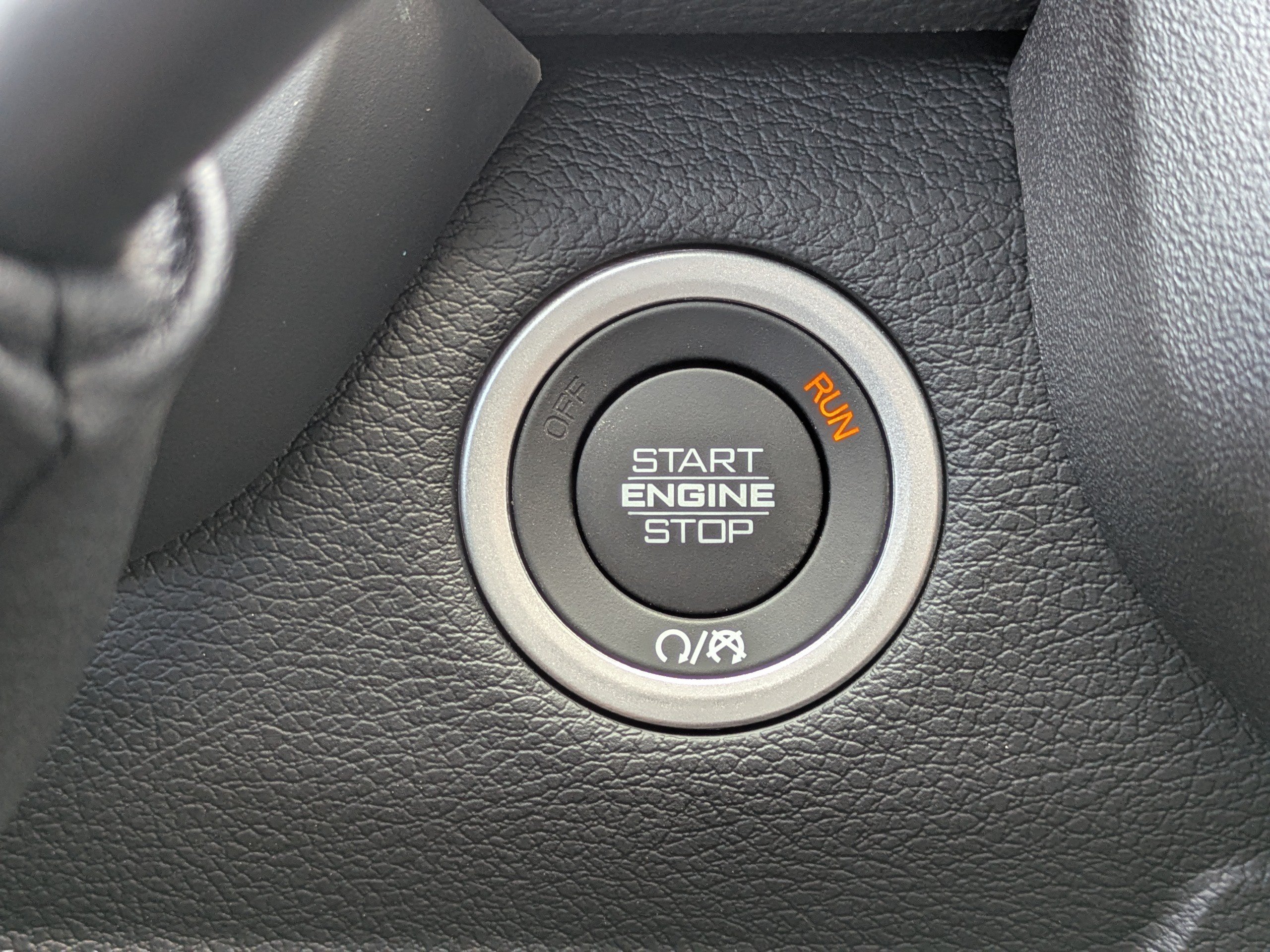 New 2026 RAM 3500 Laramie AWD/4WD image 23