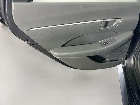 Used 2020 Hyundai Sonata SE w/ Cargo Package FWD image 25
