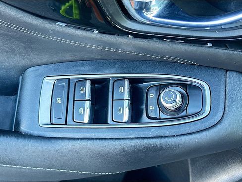 Used 2020 Subaru Outback Limited image 18