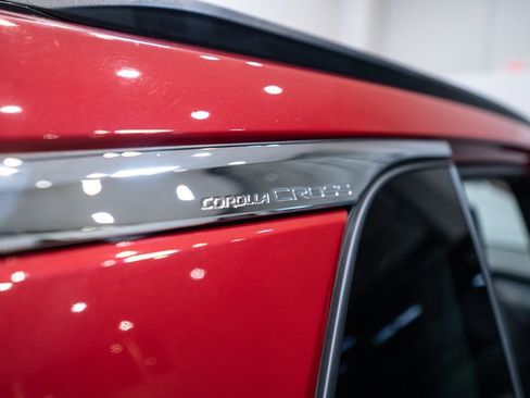 Certified 2023 Toyota Corolla Cross XLE image 13