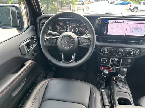 Used 2026 Jeep Wrangler Unlimited Rubicon AWD/4WD image 60