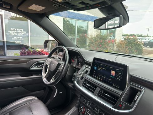 Used 2021 Chevrolet Tahoe Z71 w/ Z71 Signature Package AWD/4WD image 11