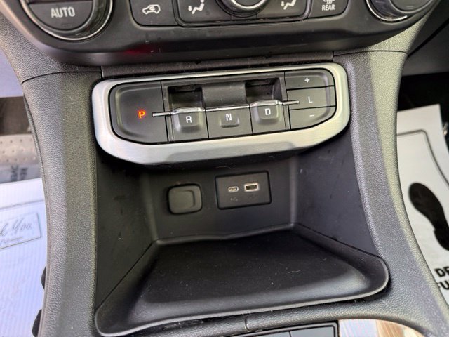 Used 2021 GMC Acadia SLE w/ Driver Convenience Package FWD image 34
