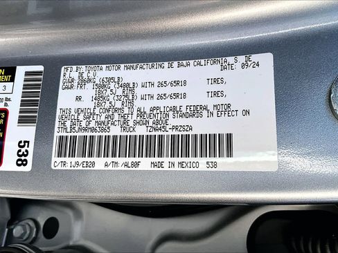 Used 2024 Toyota Tacoma Limited w/ Limited Package (LT) image 36